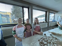 2025-26 &raquo; Zwei fröhliche Tage des Keksebackens – Unser Buddy-Projekt mit der ersten Klasse